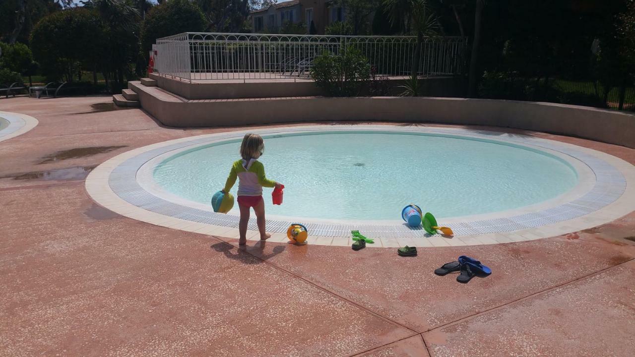 Les Ecrins De La Badine - Hameaux Apartamento Hyères Exterior foto