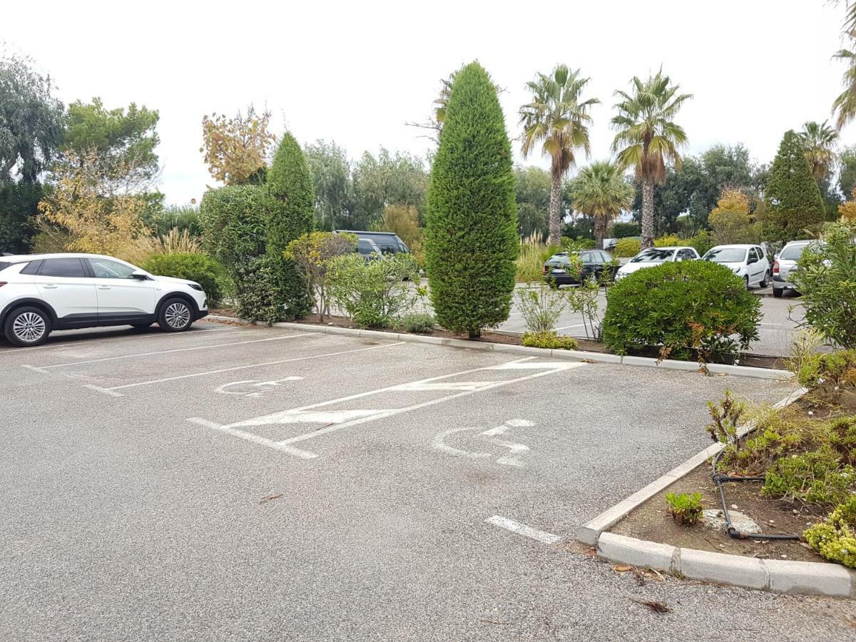 Les Ecrins De La Badine - Hameaux Apartamento Hyères Exterior foto